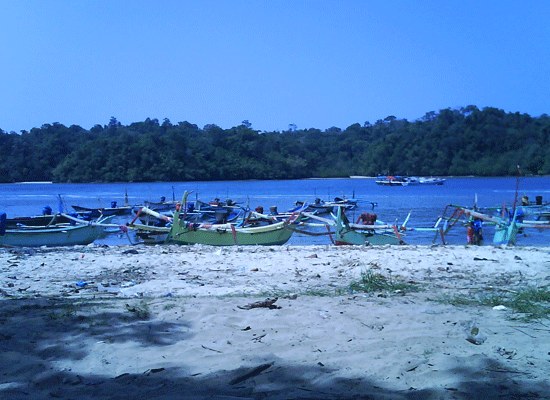 Pantai Sendang Biru